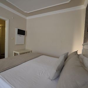 Pokój z łóżkiem king-size